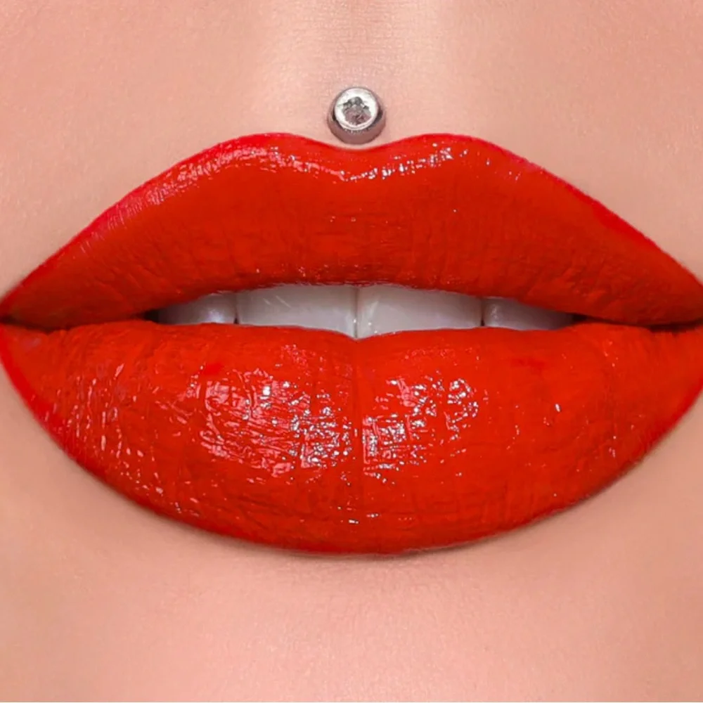 ⭐️ Jeffree Star Supreme Lip Gloss-Everybody Knows